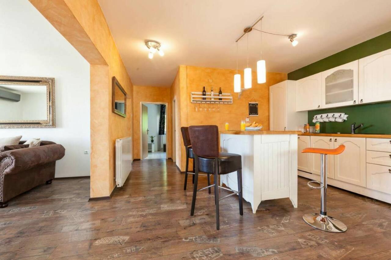 Becks Appartement Rijeka Buitenkant foto